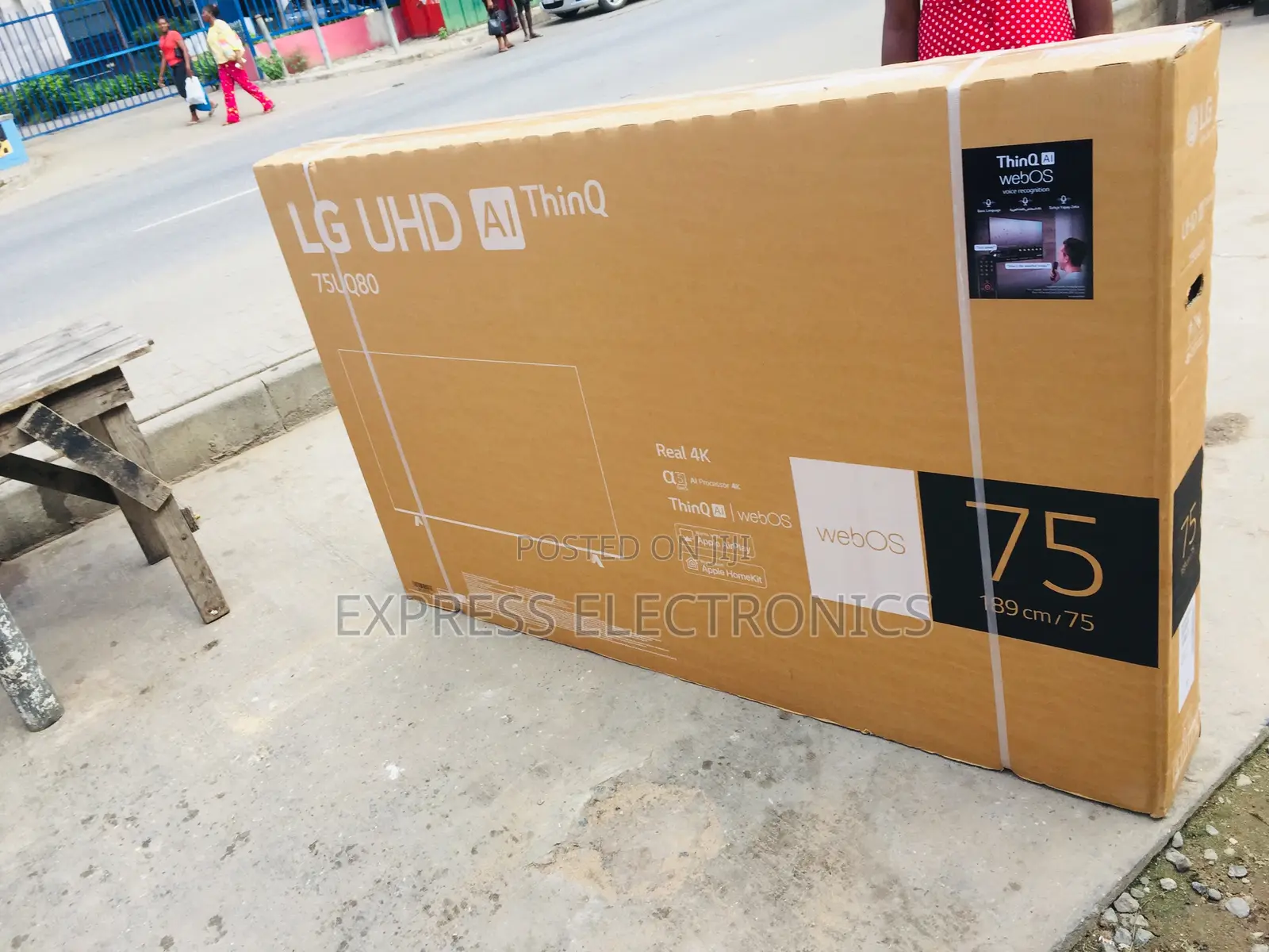 A Smarter Viewing UHD Smaet LG 75”UR8000