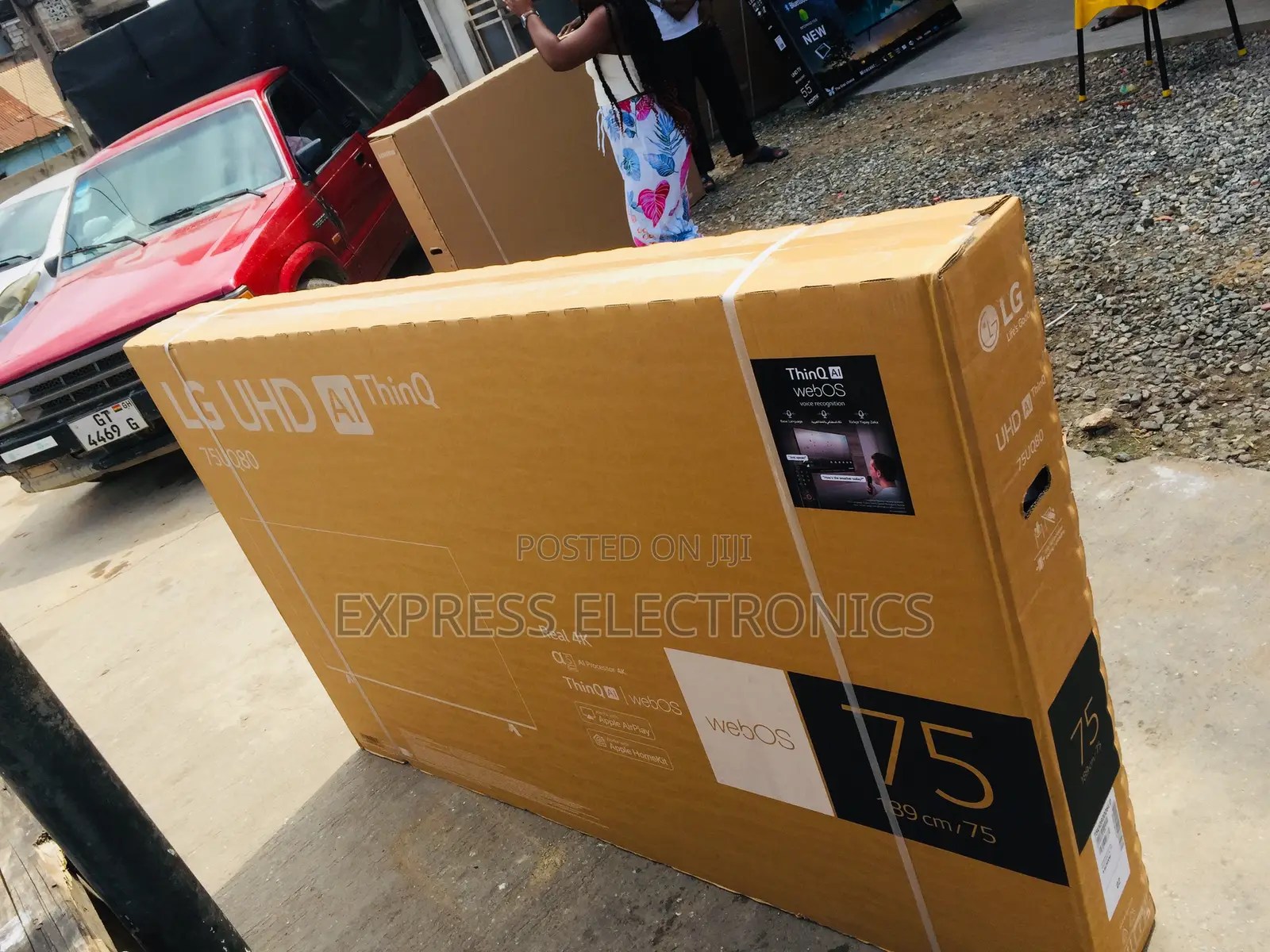 75UR8000 UHD Smart Glossy Screen Tv LG LED