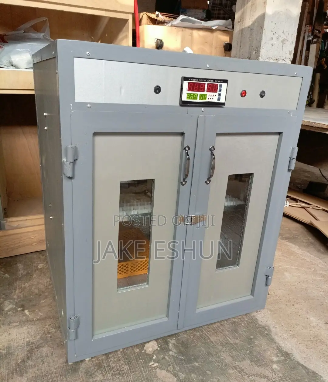 High Quality Incubator