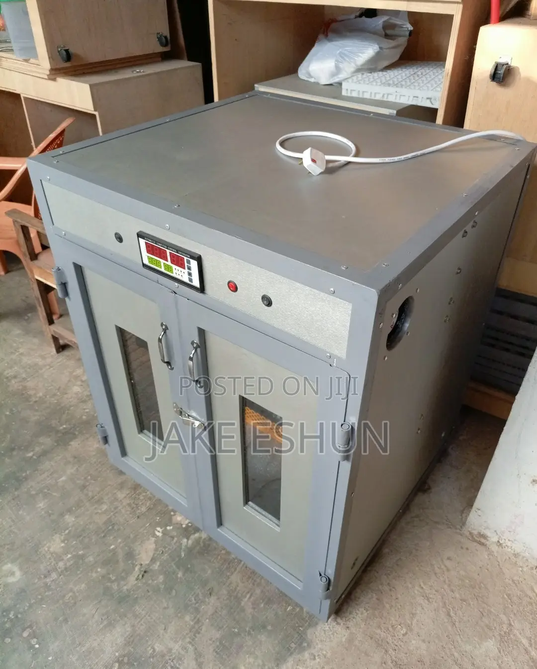 High Quality Incubator