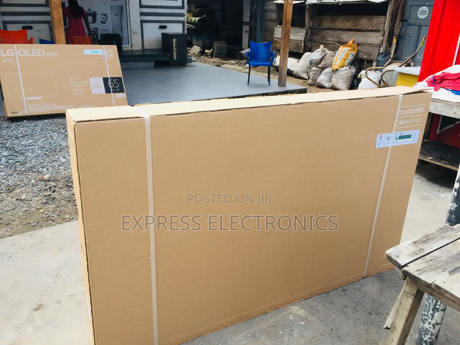 Ultra Modern Slim UHD Smart 75”Cu8000 Samsung Tv 