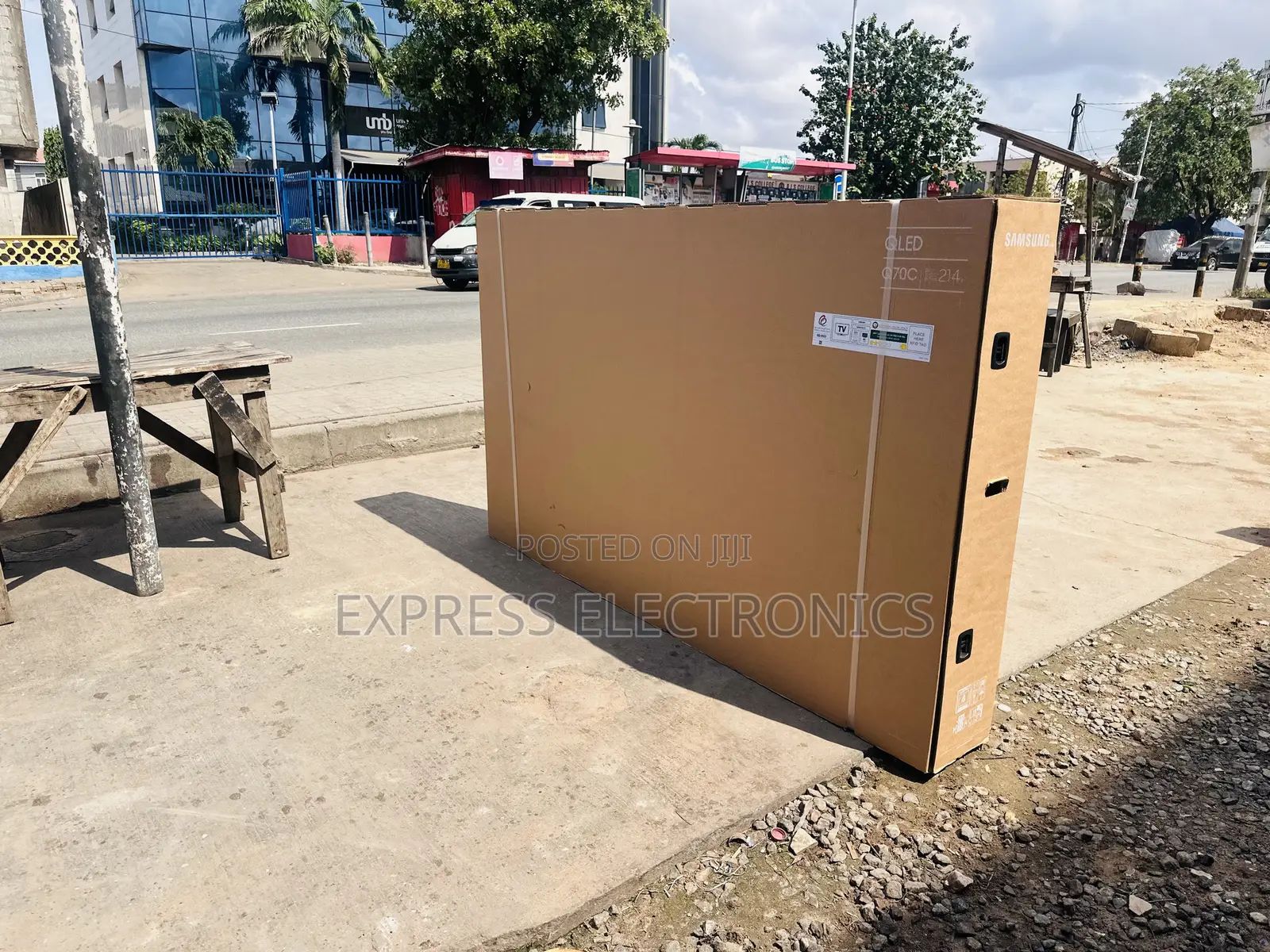 85”Q70c New Model Slim Sleek Qled Samsung Tv