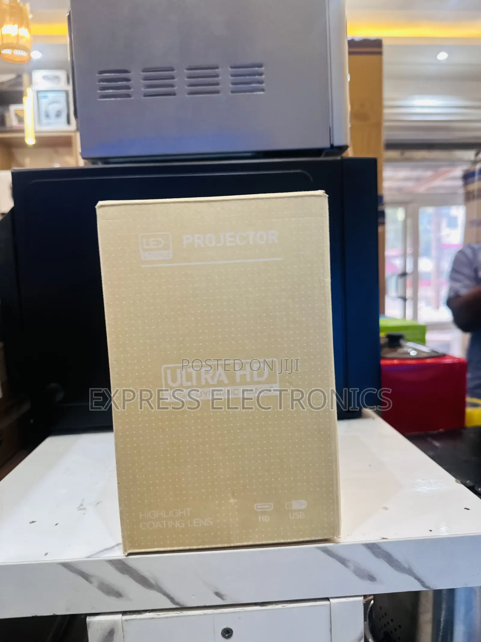 Ultra HD Led Source Projector-