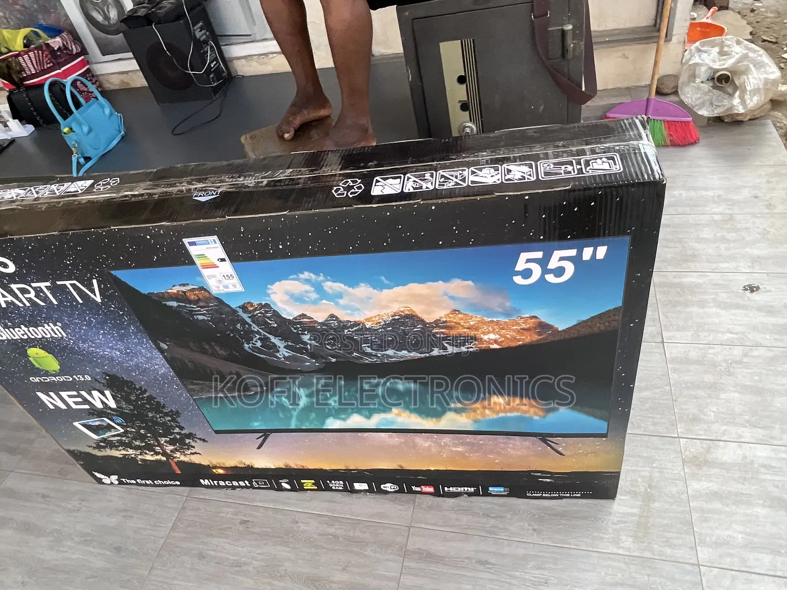 Fabulous Asano 55" Smart TV LED Ultra HD and Android 11