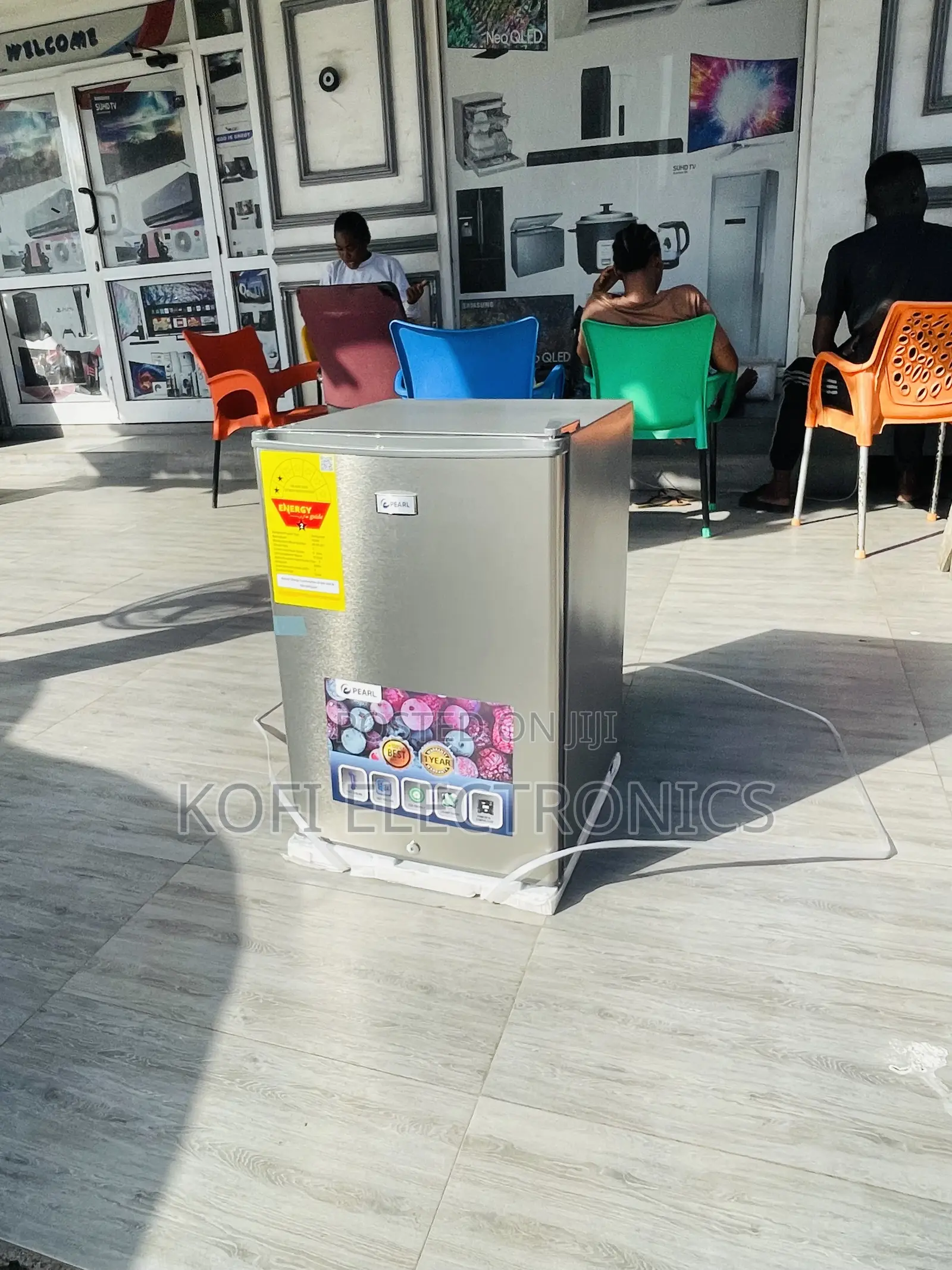 Bed Side Pearl 40litres Fridge