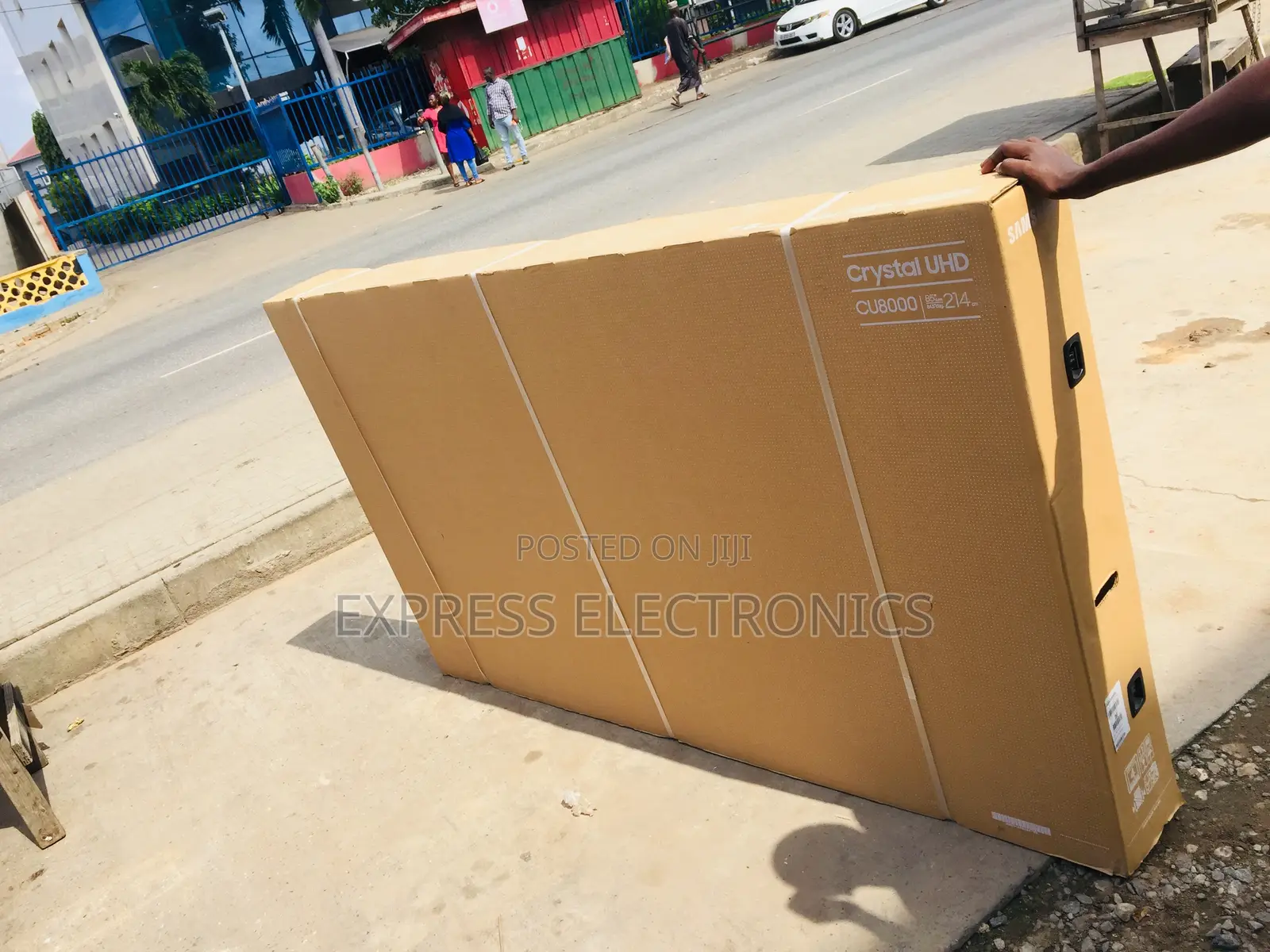 Samsung UHD Smart 85”Cu8000 Tv 