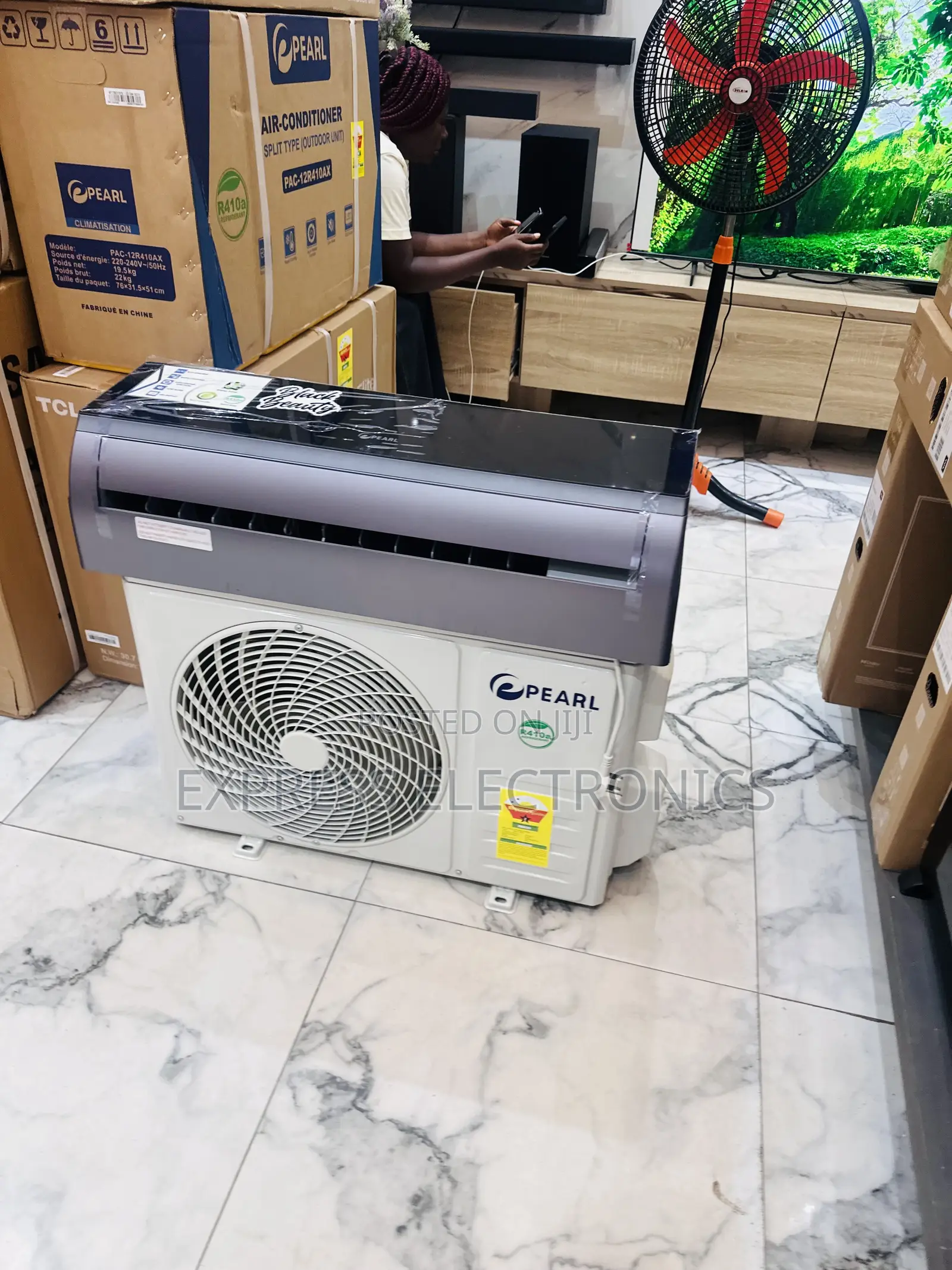 Electric  Black Air Conditioner Pearl 1.5hp Split R410