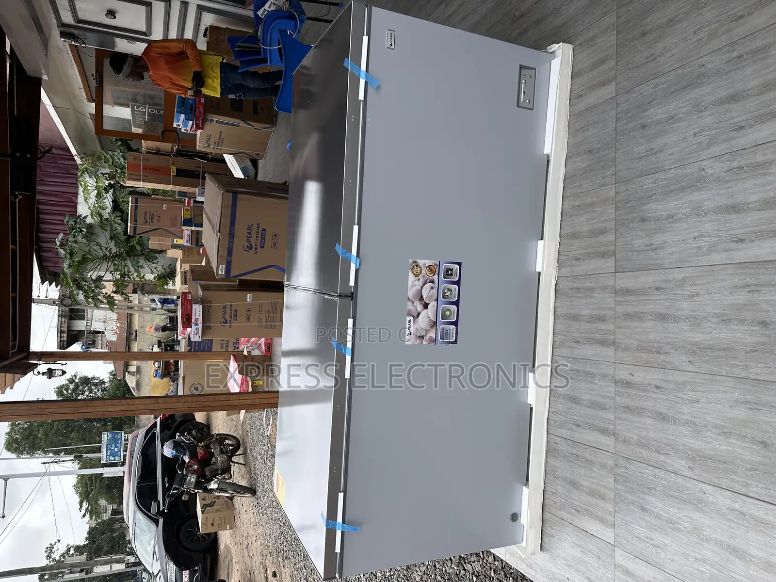 Chest Freezer Double Door Pearl PCF-61