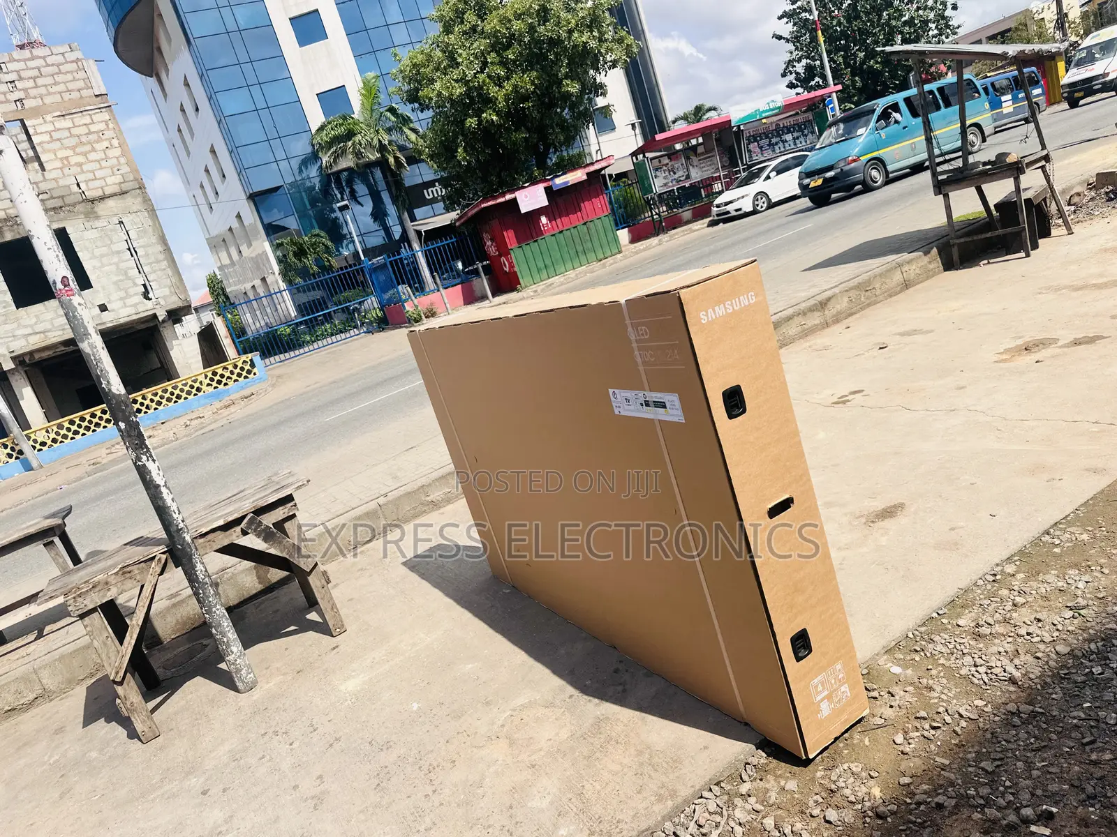 Triluminos Display Qled Smart Samsung 85”Q70c