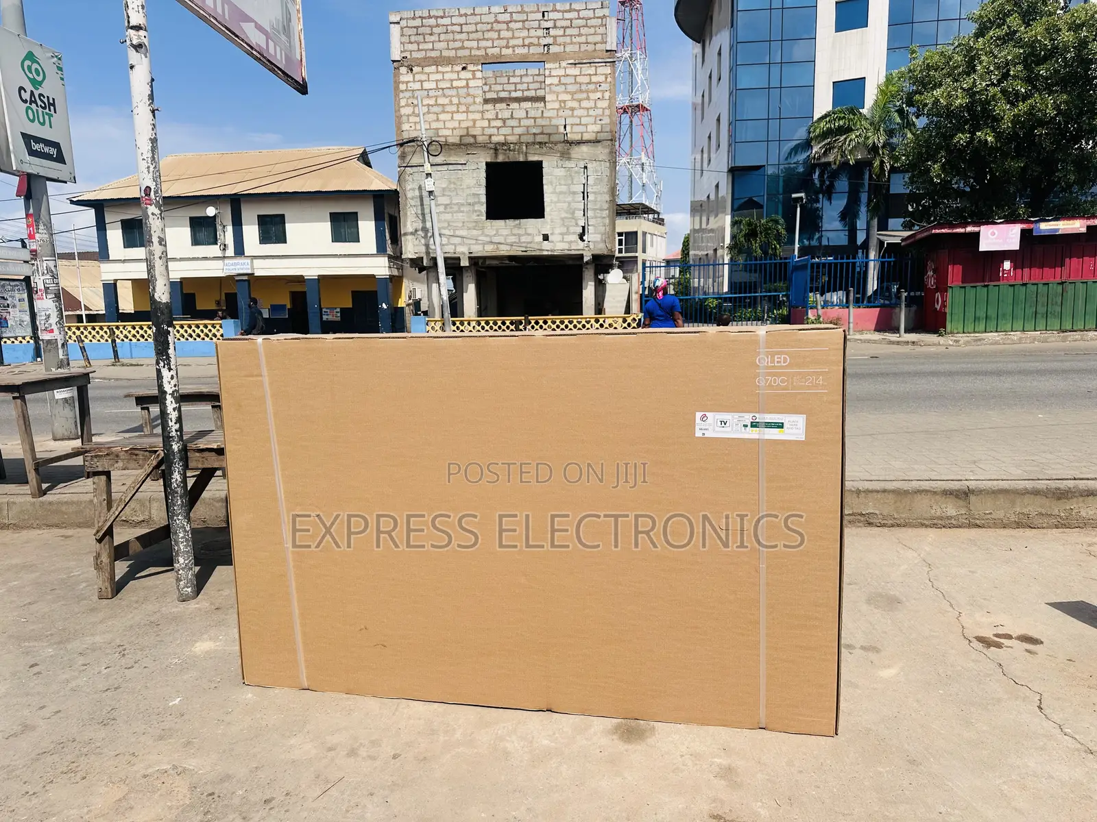 High Brightness Qled Smart Samsung 85”Q70c