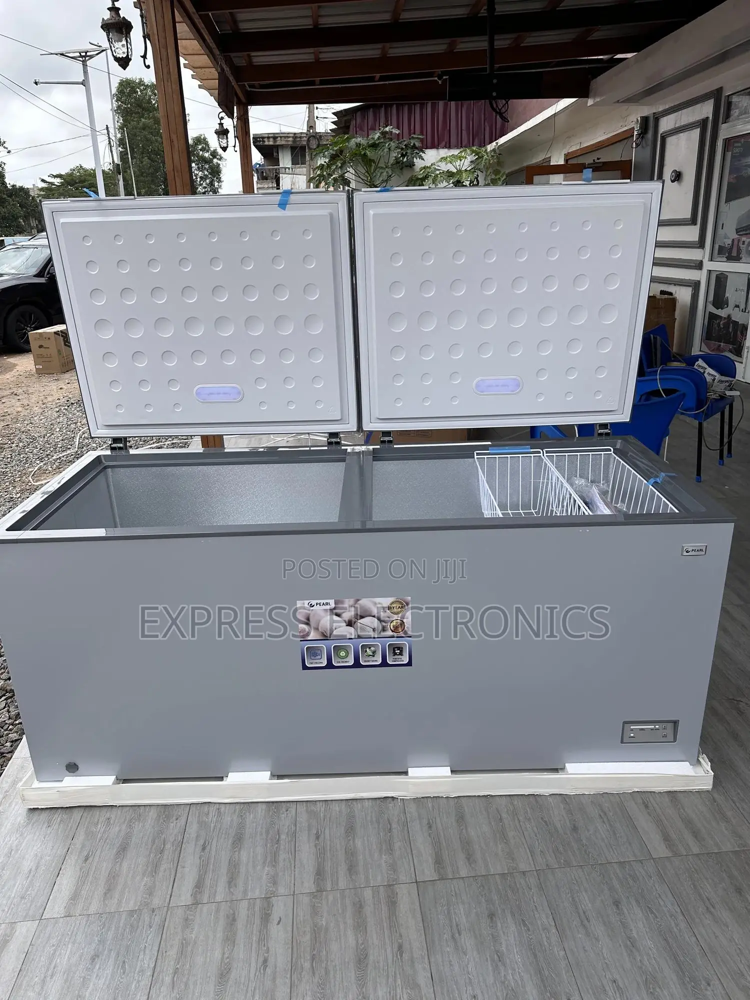 PCF-610 Double Door Chest Freezer Double Door Door Grey