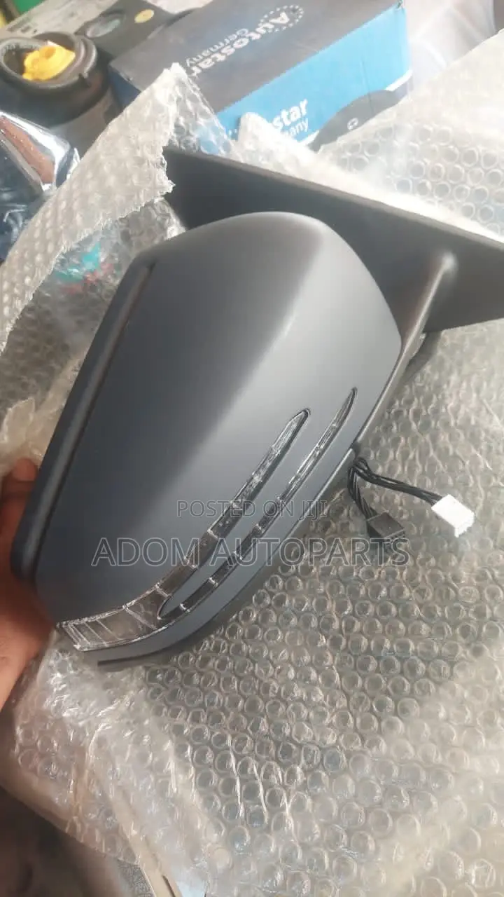 Mercedes Benz C250 W204 Side Mirror