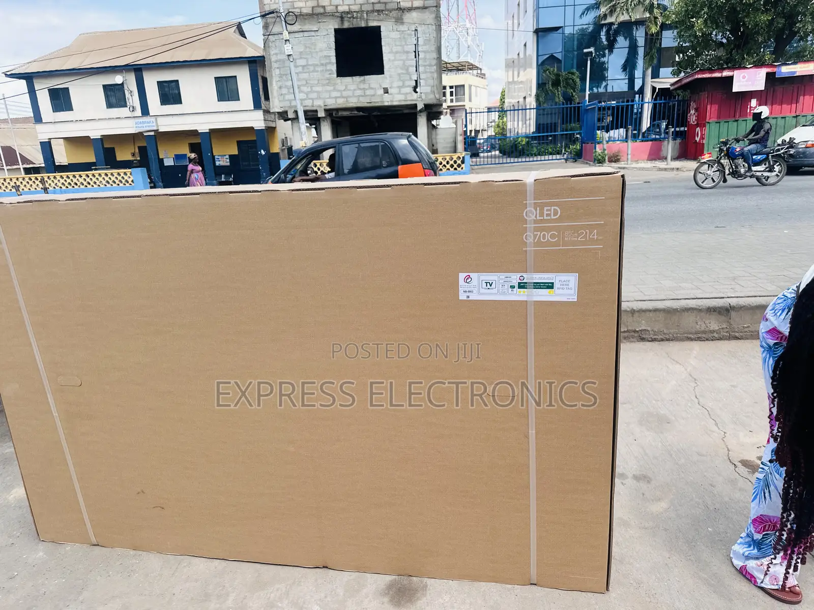 85”Q70c Qled Smart Tizen Samsung Television