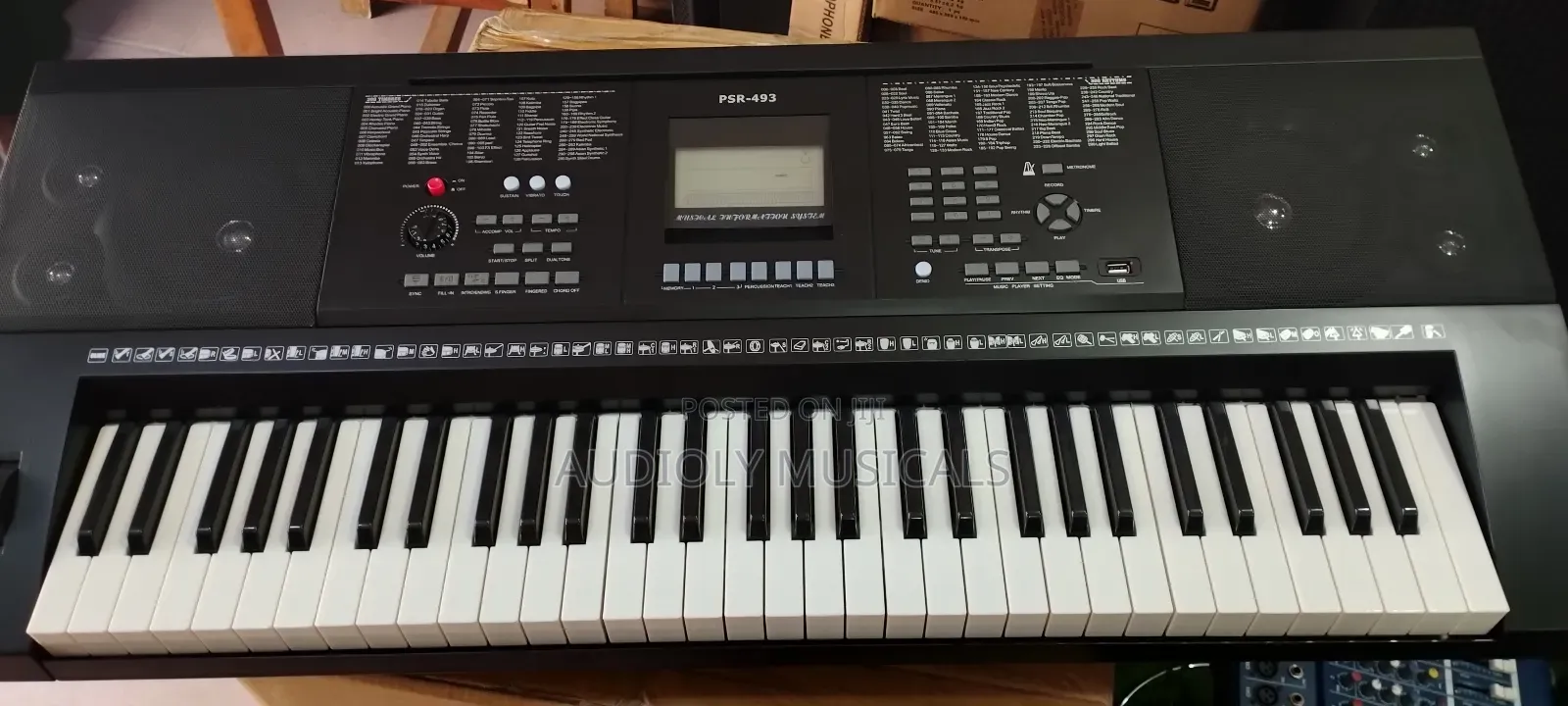 Yamaha PSR E283