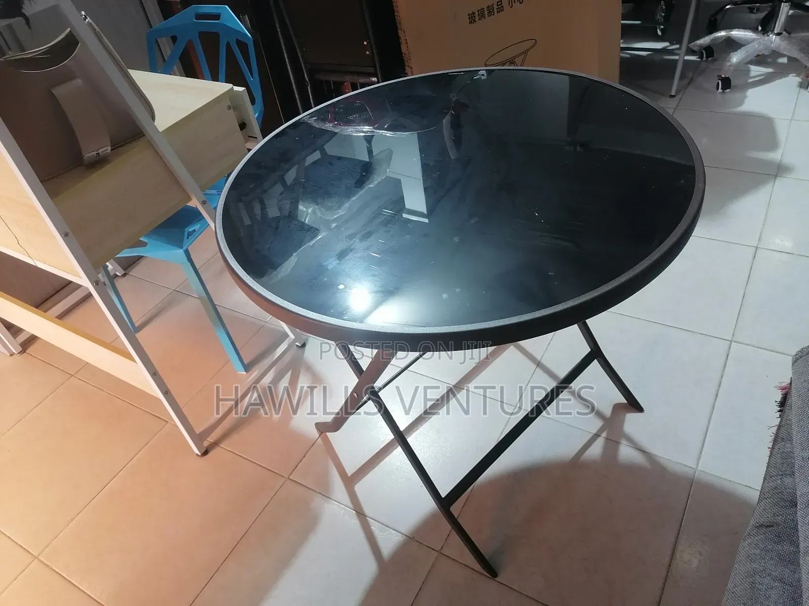 Round Dining Table