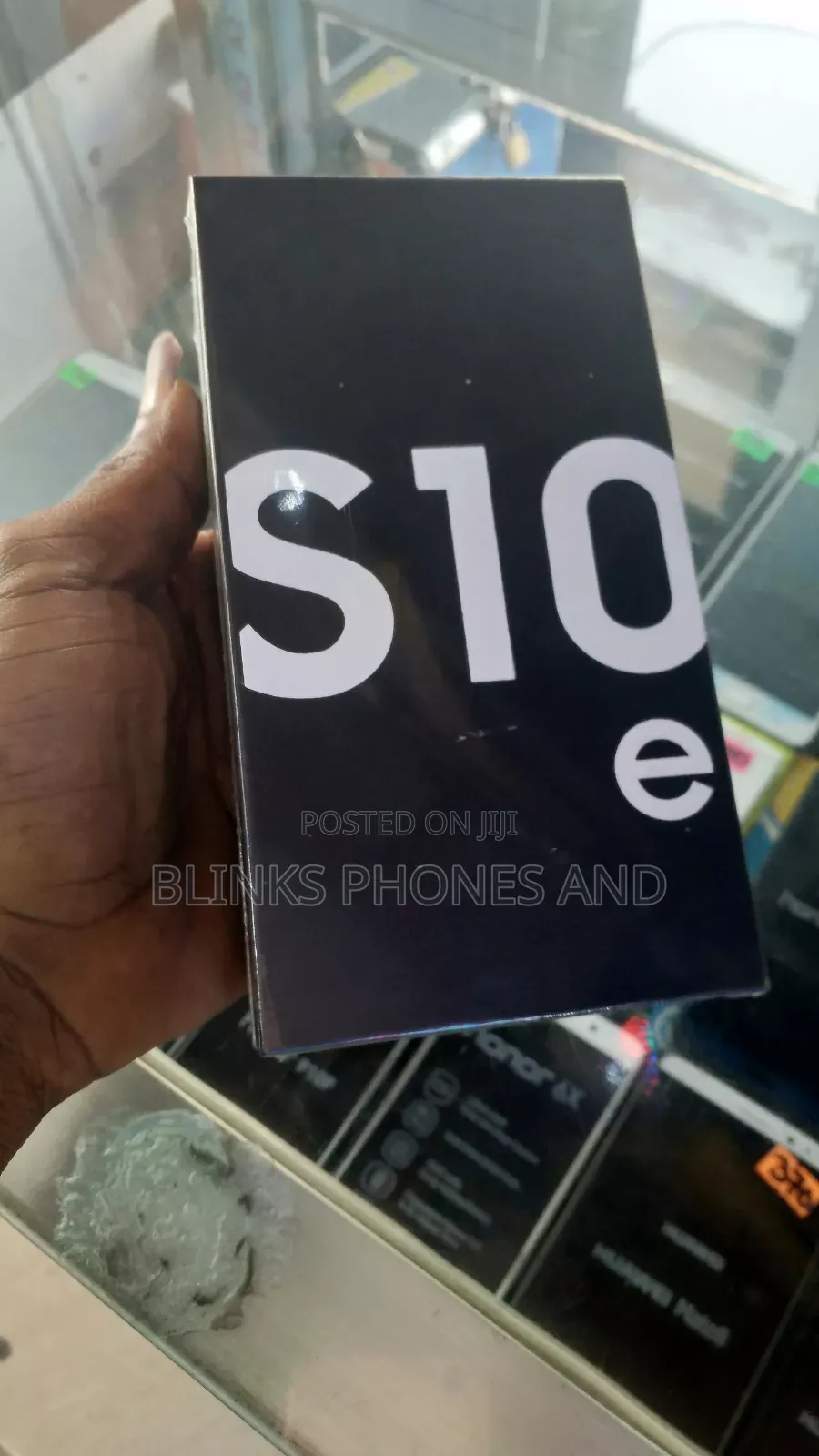 New Samsung Galaxy S10e 128 GB Black