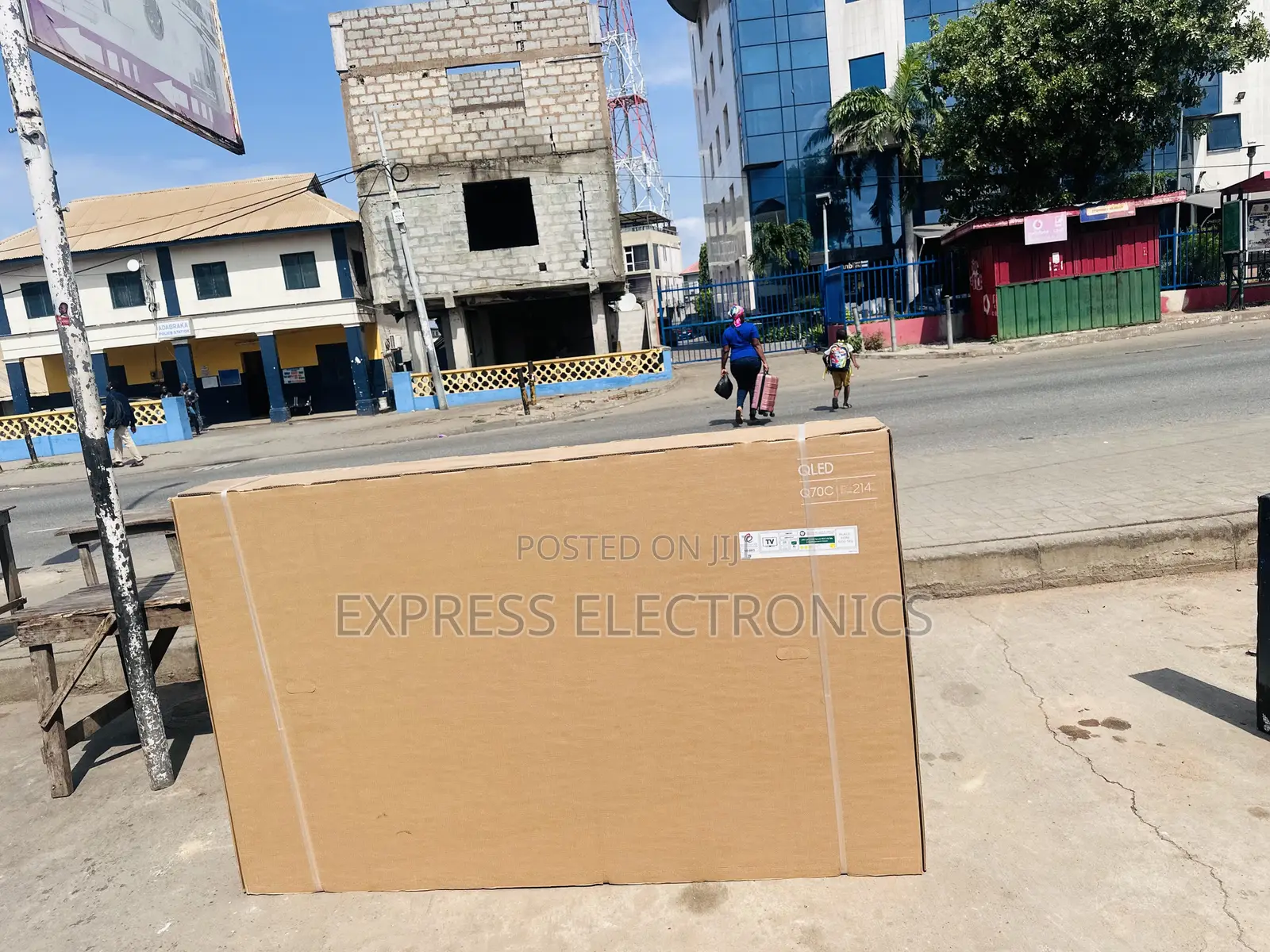 Ultra Thin 85”Q60 Qled Samsung