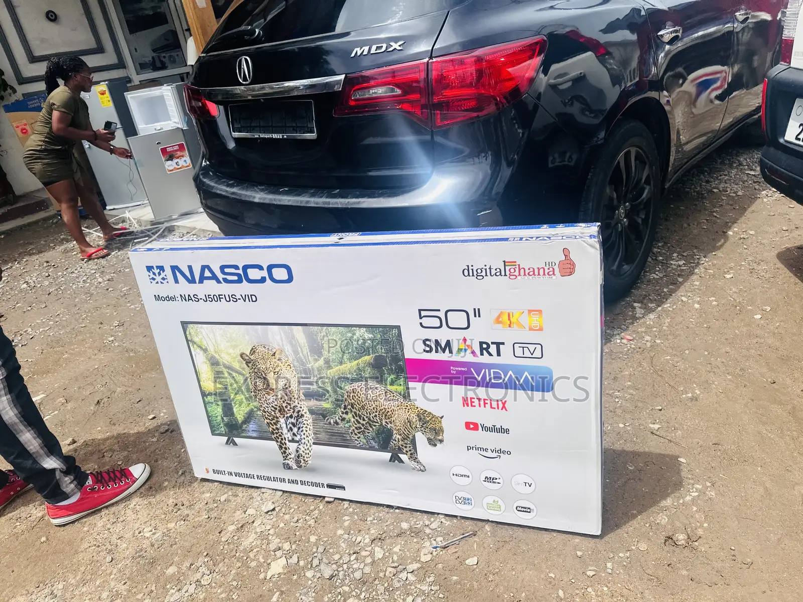 Uhd Smart Nasco 50” Television One Remote Control