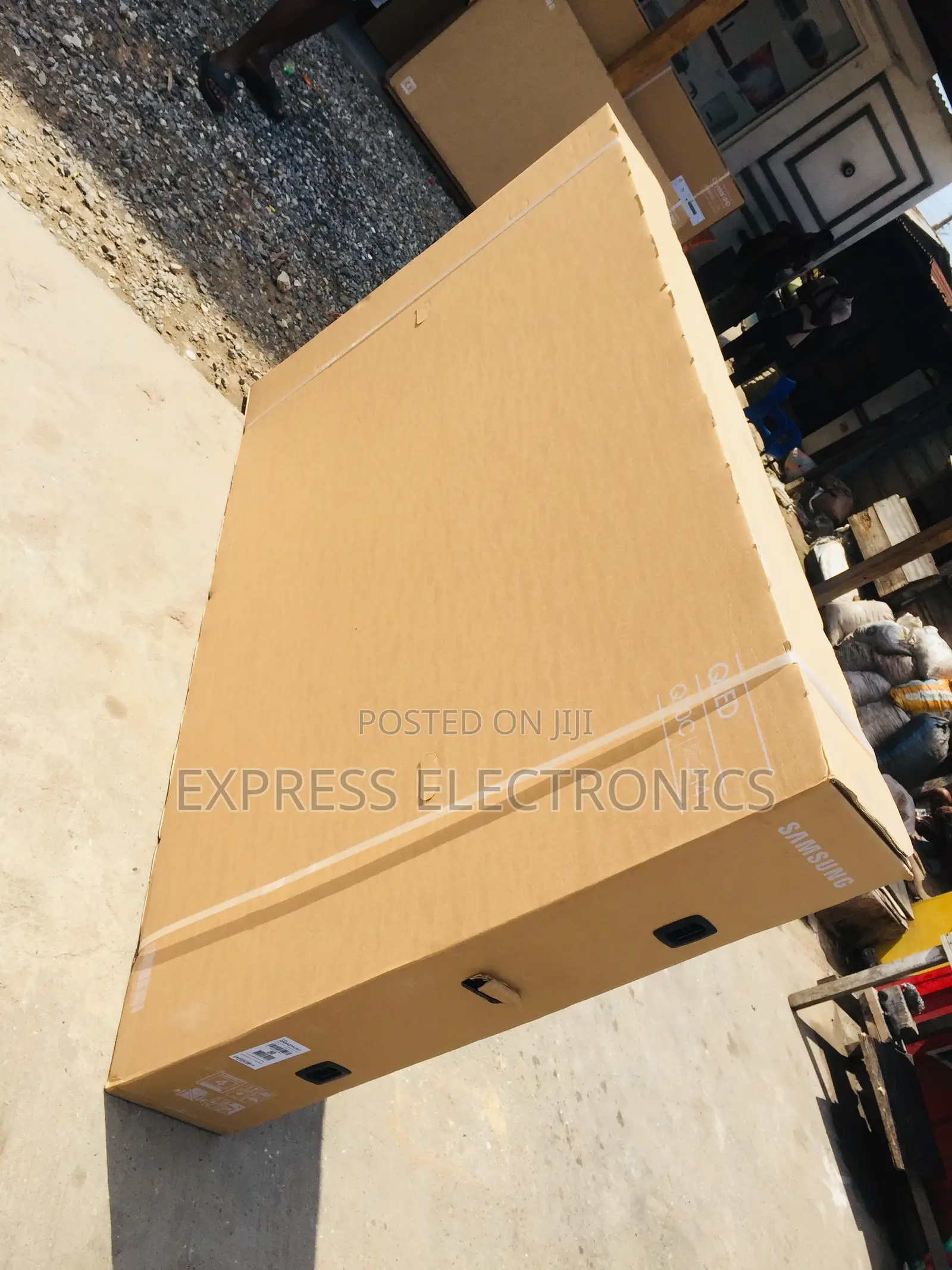 Slim Clear Uhd Smart 85”Q70c Samsung