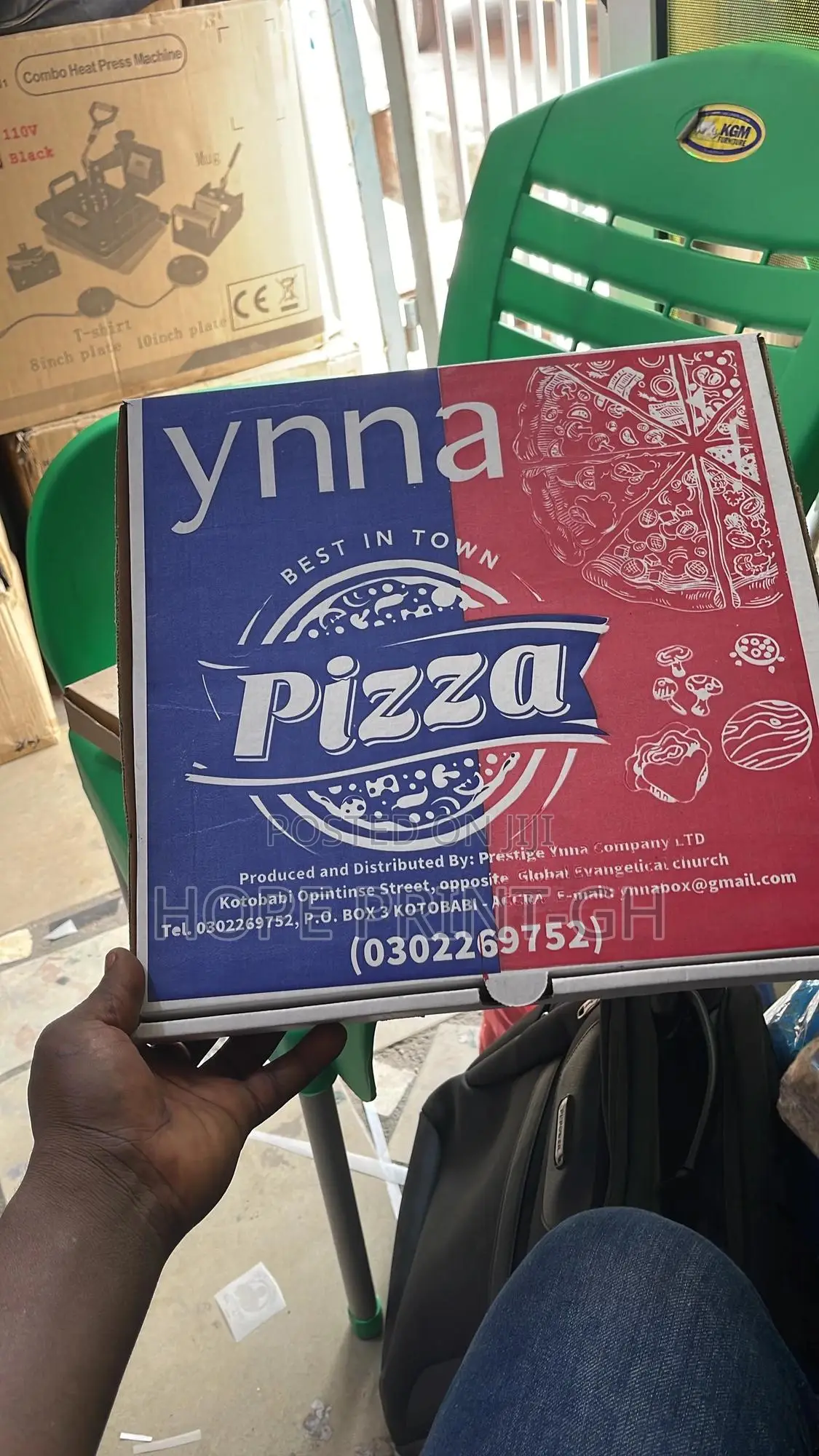 Customized Pizza Boxes Promoting