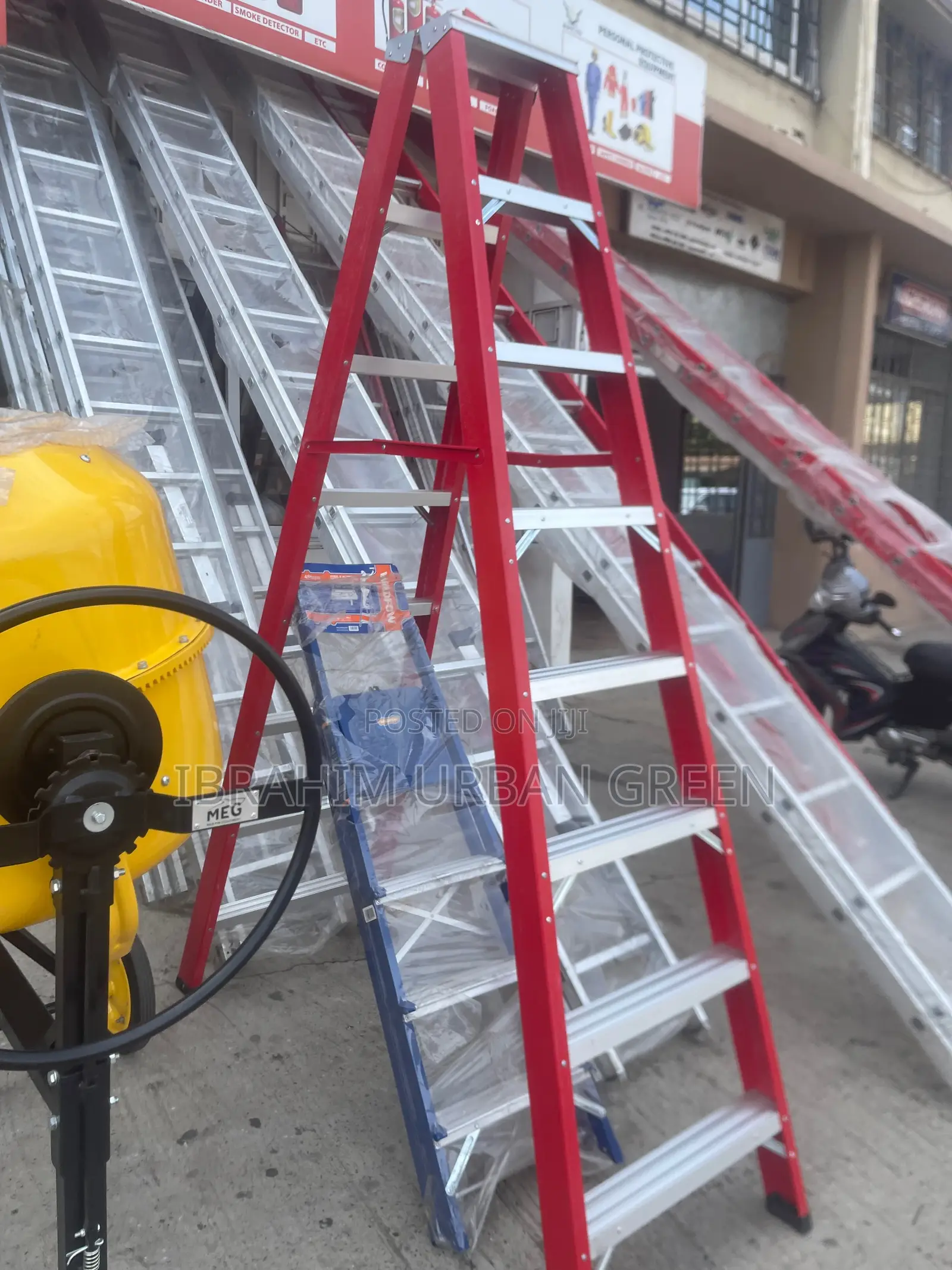 Red Fiberglass 8 Steps Ladder