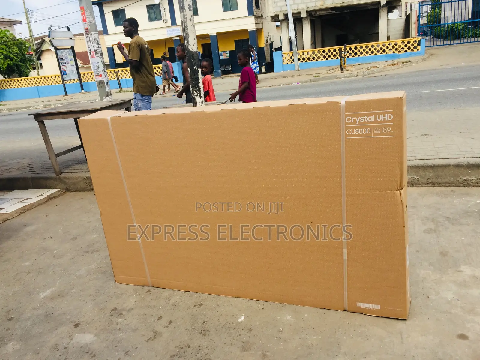 Wide Range Uhd Smart Samsung 85”Cu8000