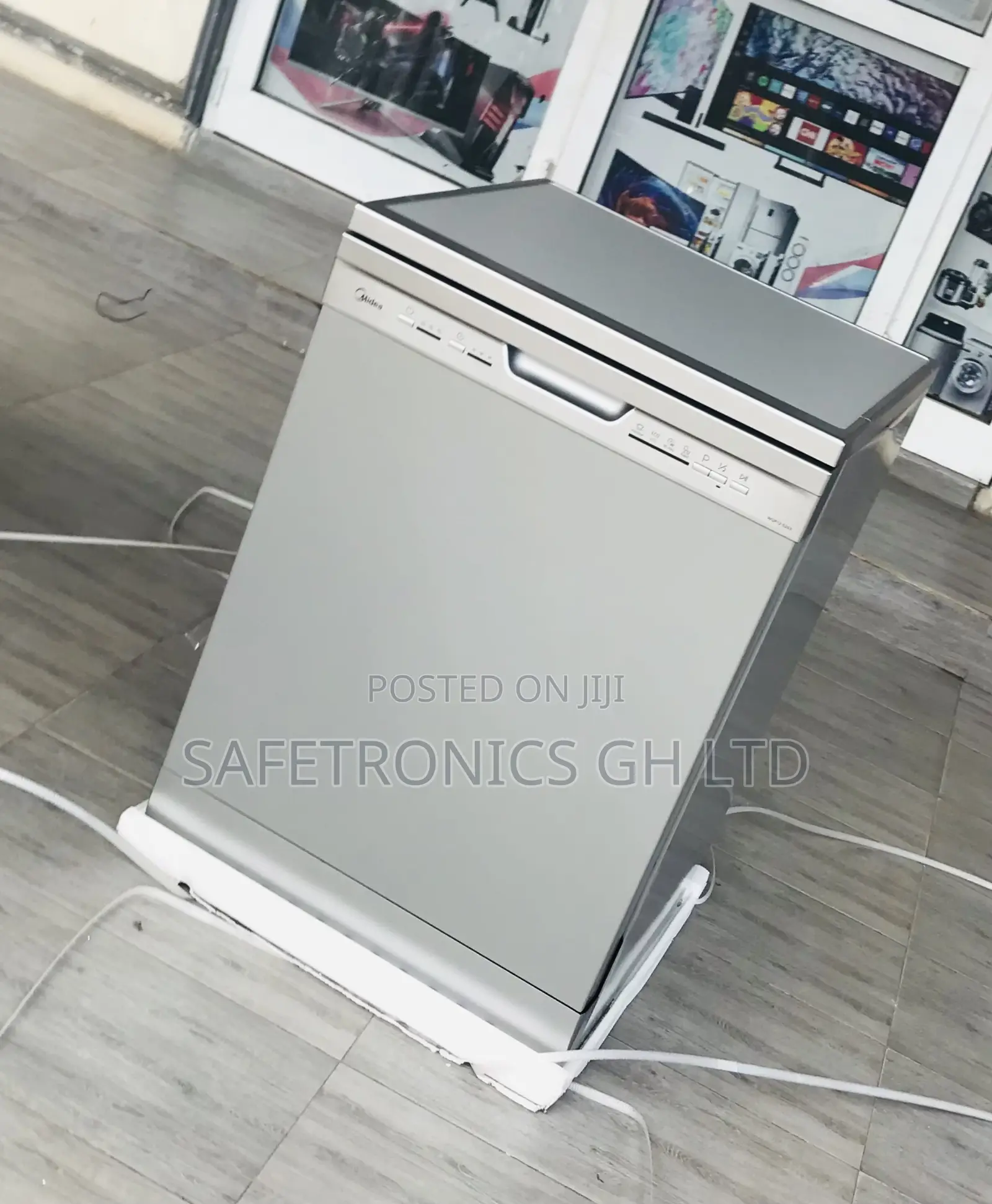 Sealed LG 14 Plates Electric Gray Dishwasher