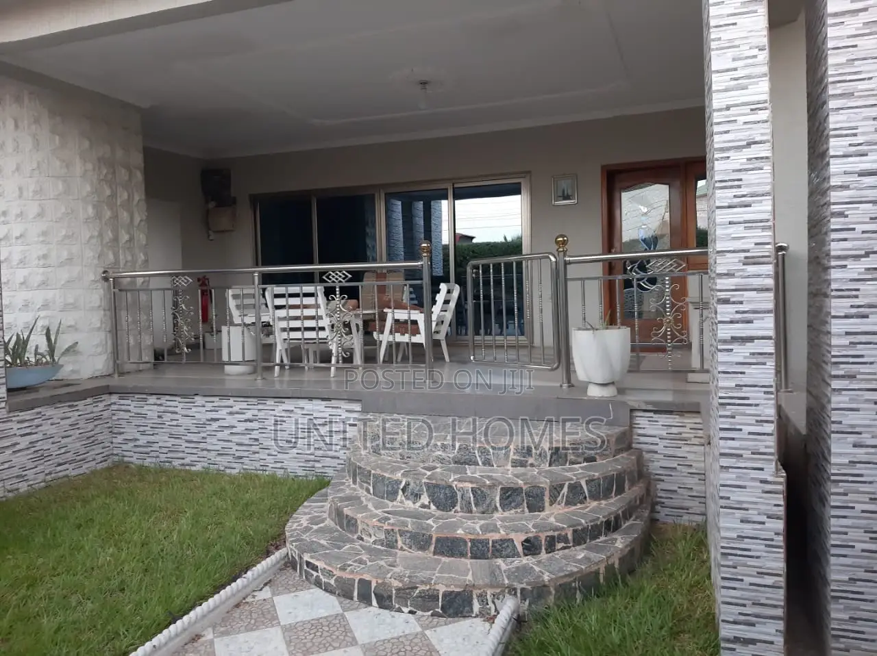 4bdrm House in Achimota for sale