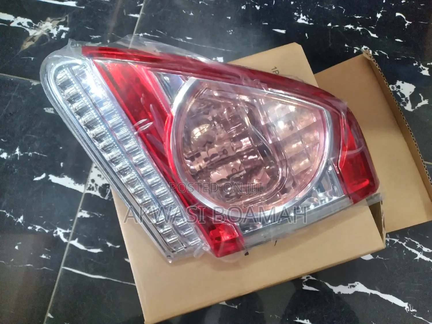 Toyota Corolla 010- 012 Boot Light
