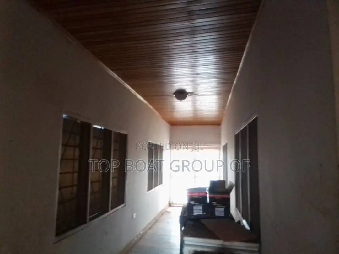 Furnished 6bdrm House in Sokoban Wood Village, Kumasi Metropolitan