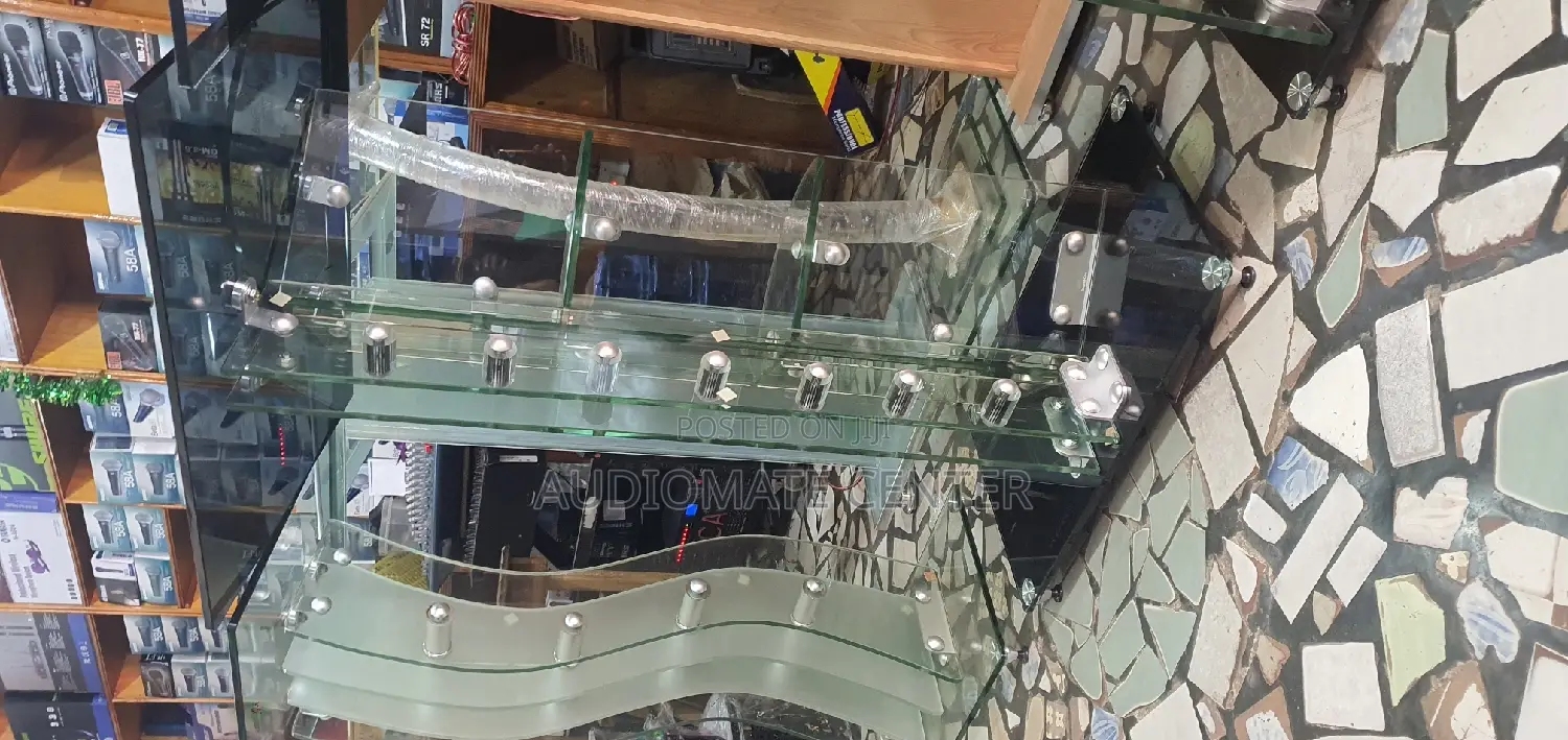Glass Pulpet