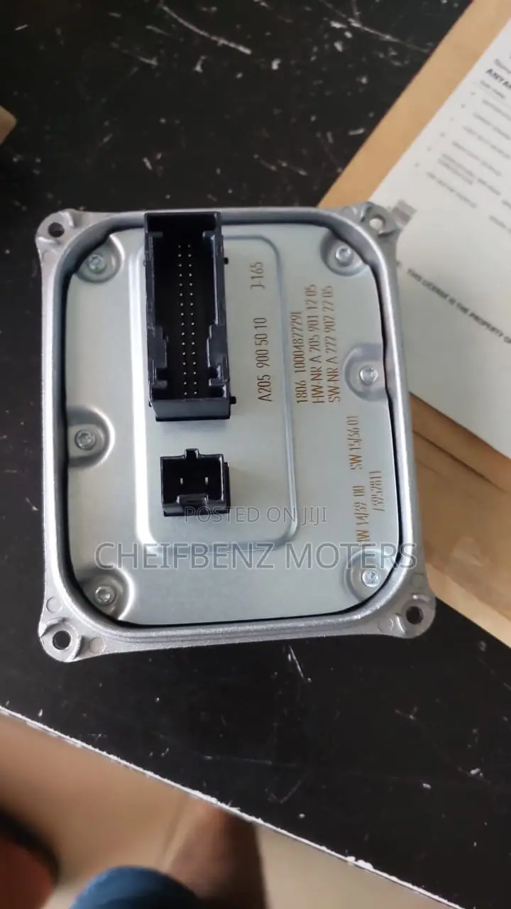 Mercedes Benz C300 W205 2016-2019 Headlight Charger