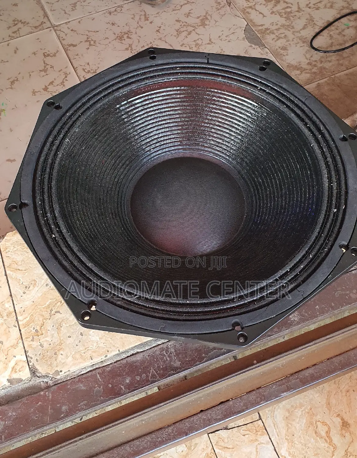X-boom Naked 18 Speaker