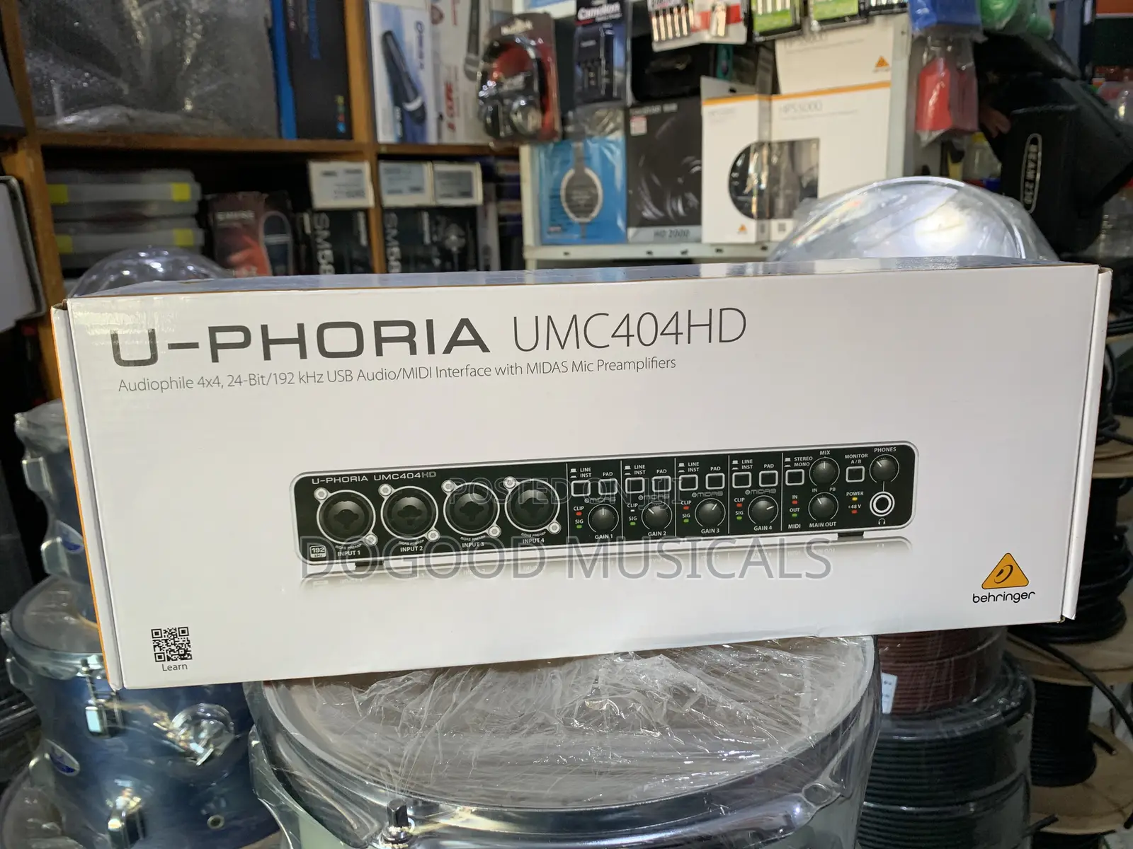 Behringer U-Phoria Umc404hd USB Audio/Midi Interface