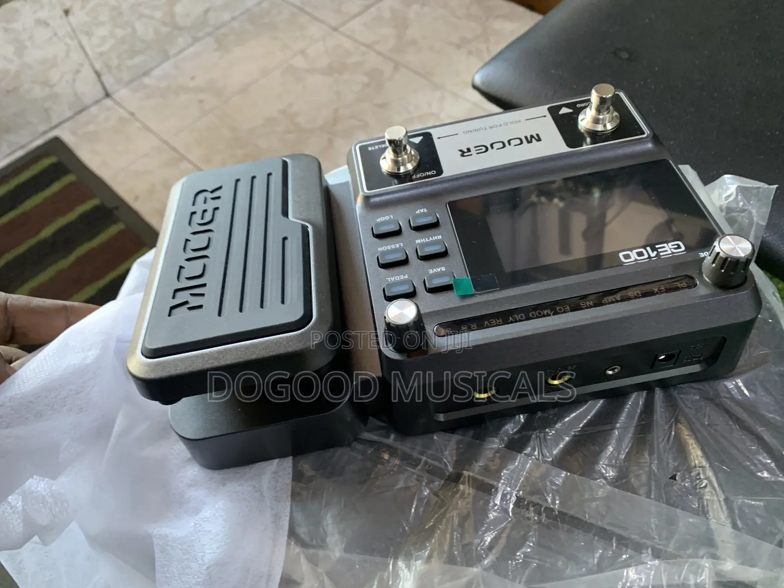 MOOER GE-100 Guitar Multi-Effects Processor