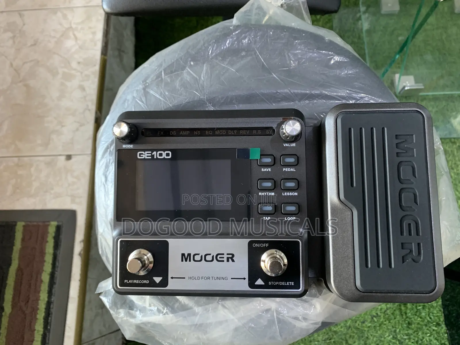 MOOER GE-100 Guitar Multi-Effects Processor