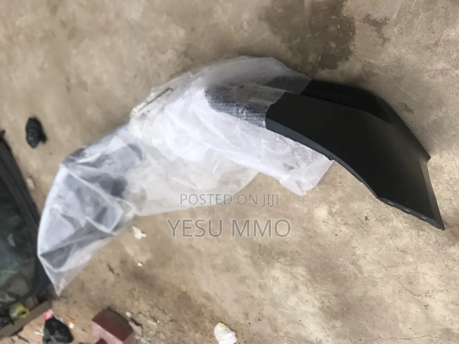 Honda Civic 18 Front Bumper (Empty)