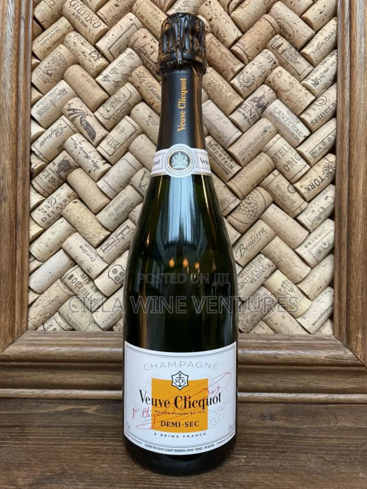 Veuve Clicqout Demi Sec 75cl Champagne .