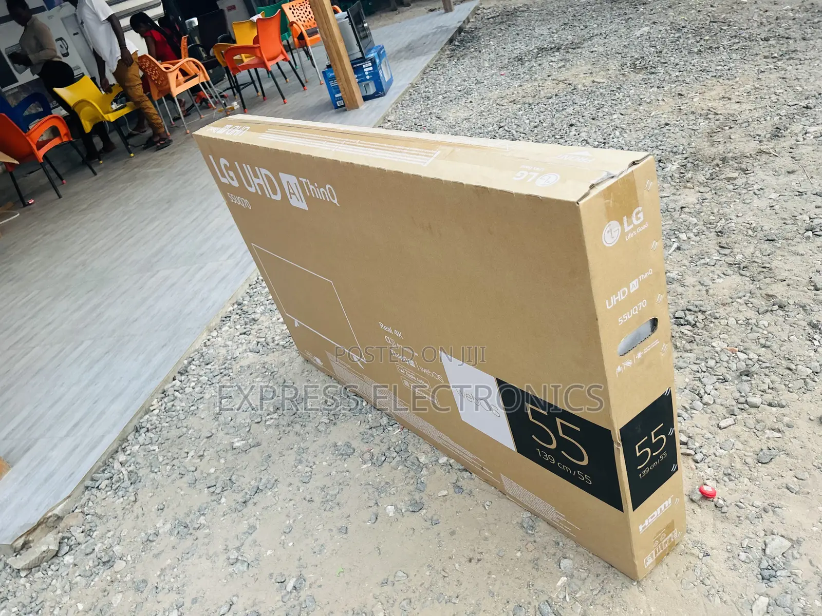 Real Smart Gloss Television 55”UR73 UHD Smart