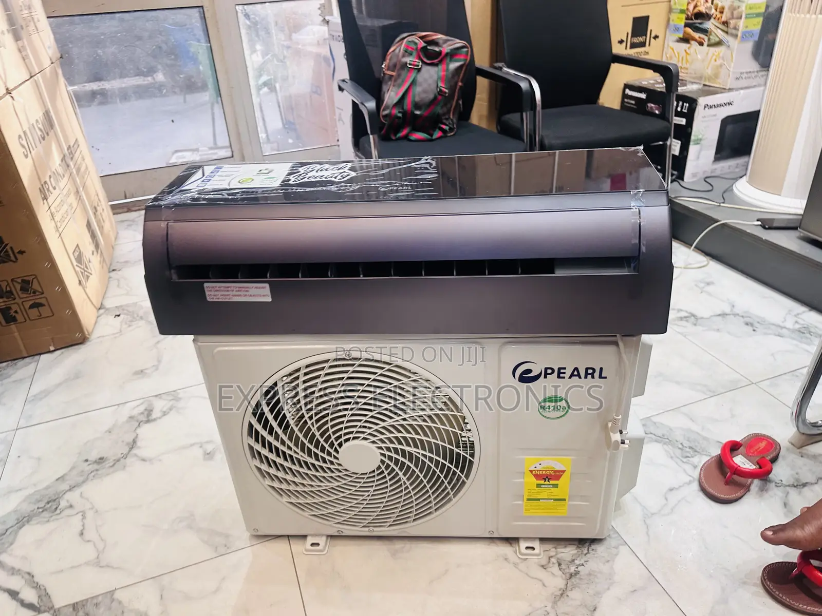 Unique Design 2.0hp Split R410 Gas Pearl Black 