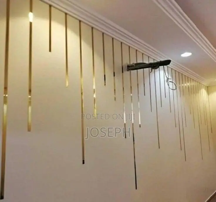 Gold Stripes Wall Design