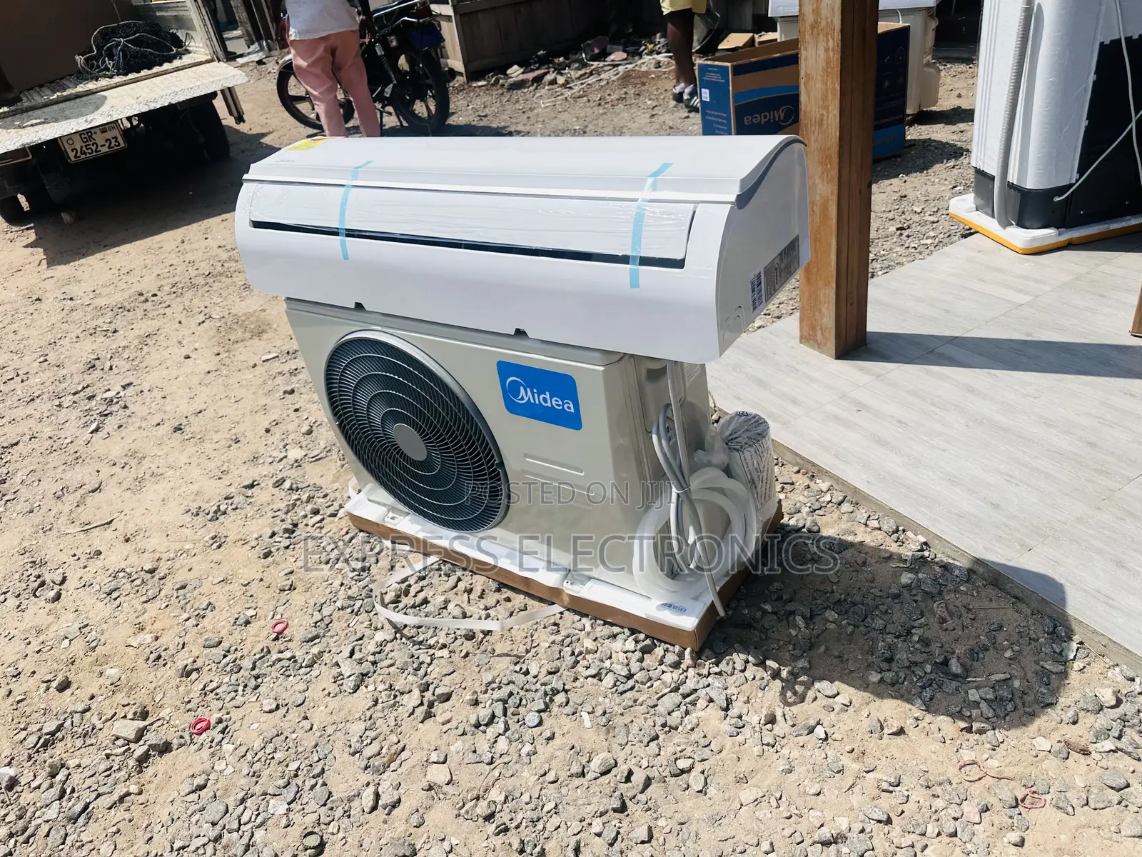 Self — Cleaning Split R410 Gas Midea 2.5hp