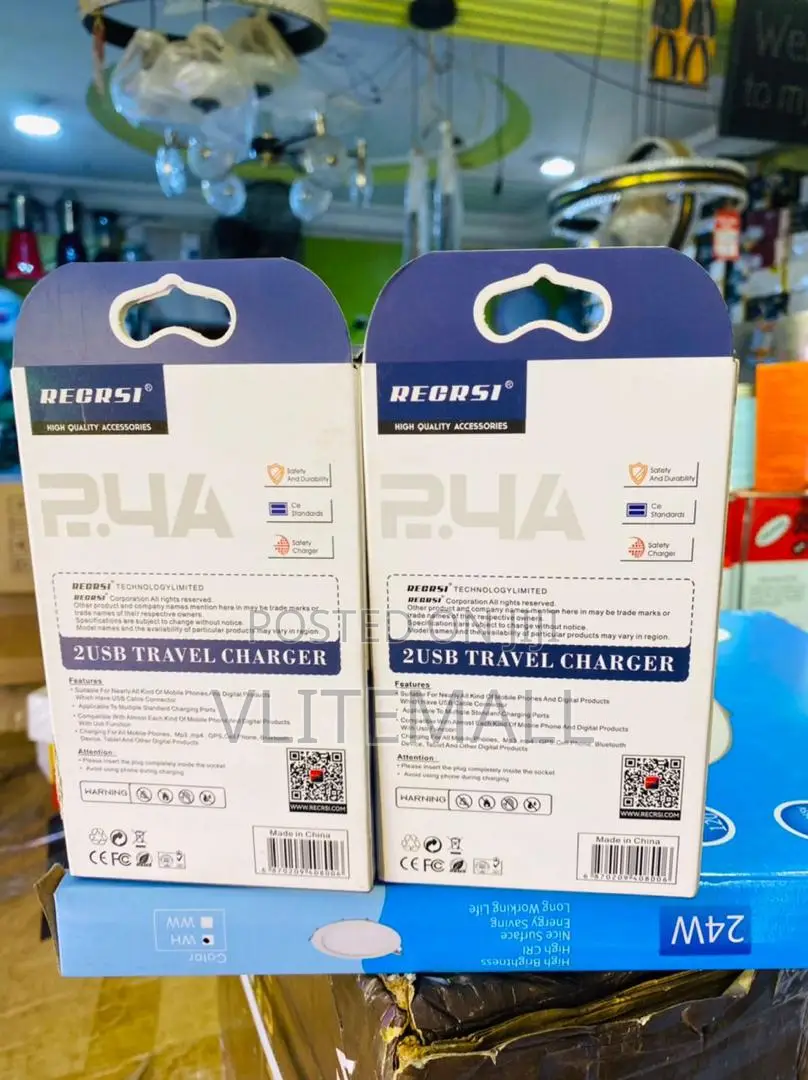 Recrsi Travel Charger 2.4A (ANT-209)
