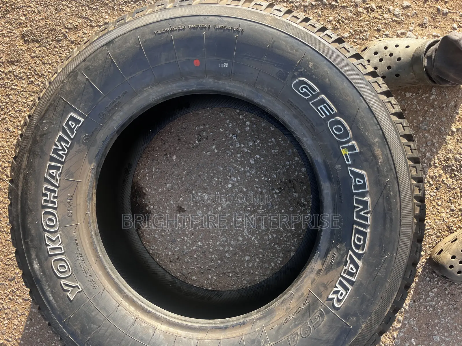 Yokohama 285/65r17