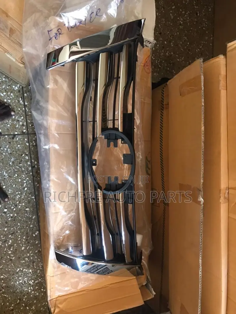 Toyota Fortuner 2016/2017 Front Shells/Grille