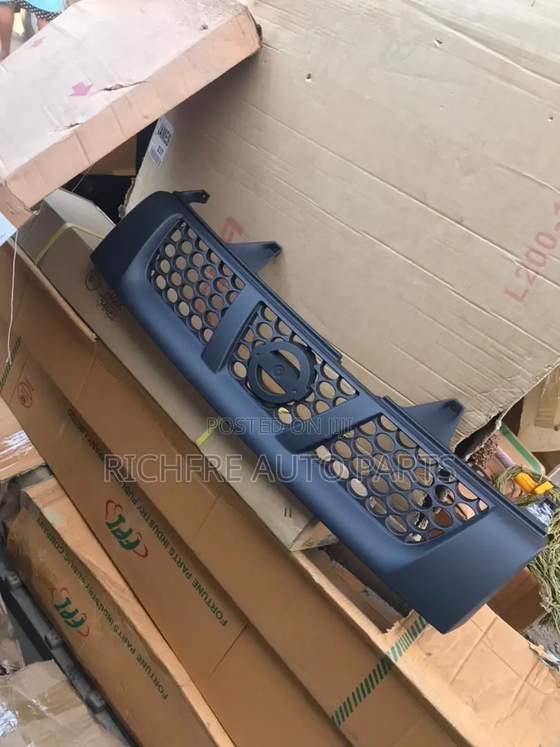 Nissan Hardbody Front Shells/Grille