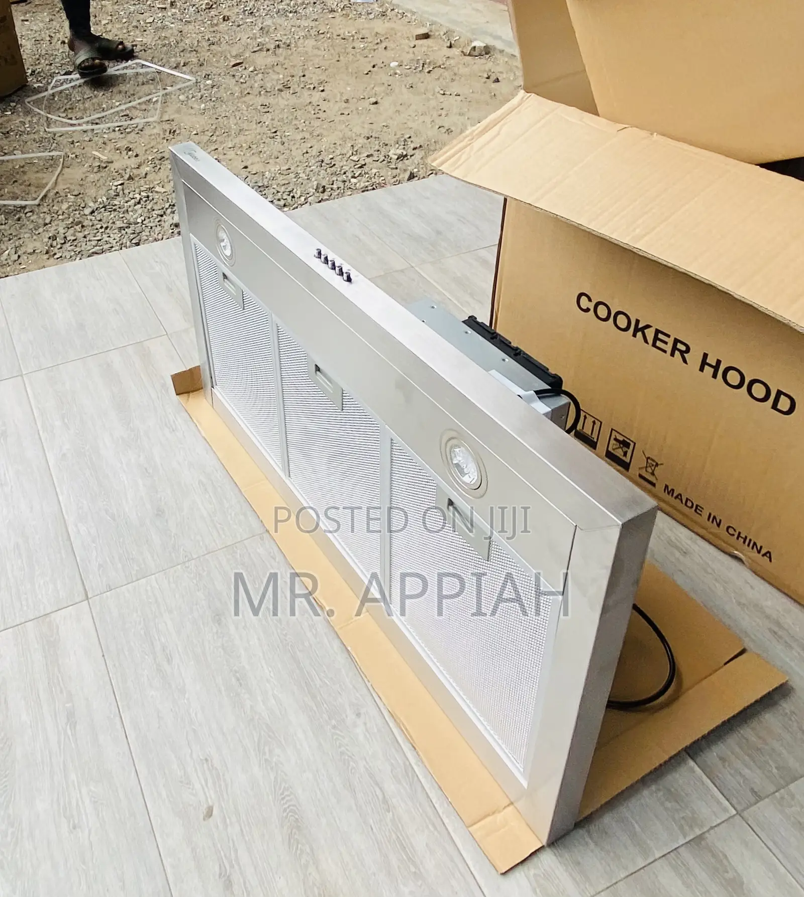 Classic Midea 90M21 T-Shape Electric Range Hood.