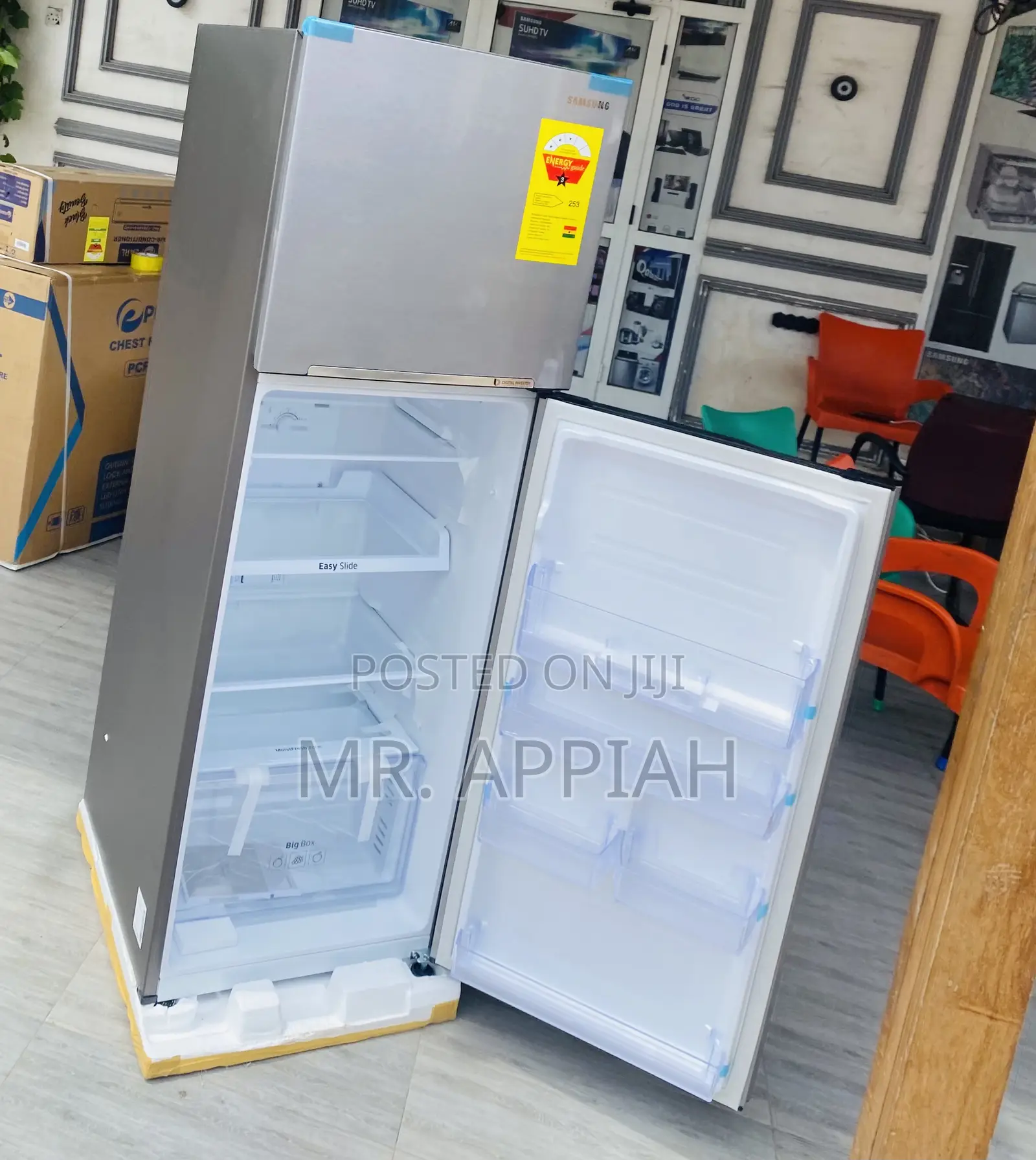 Classic Samsung RT-31 310L Top Mount Freezer Fridge.