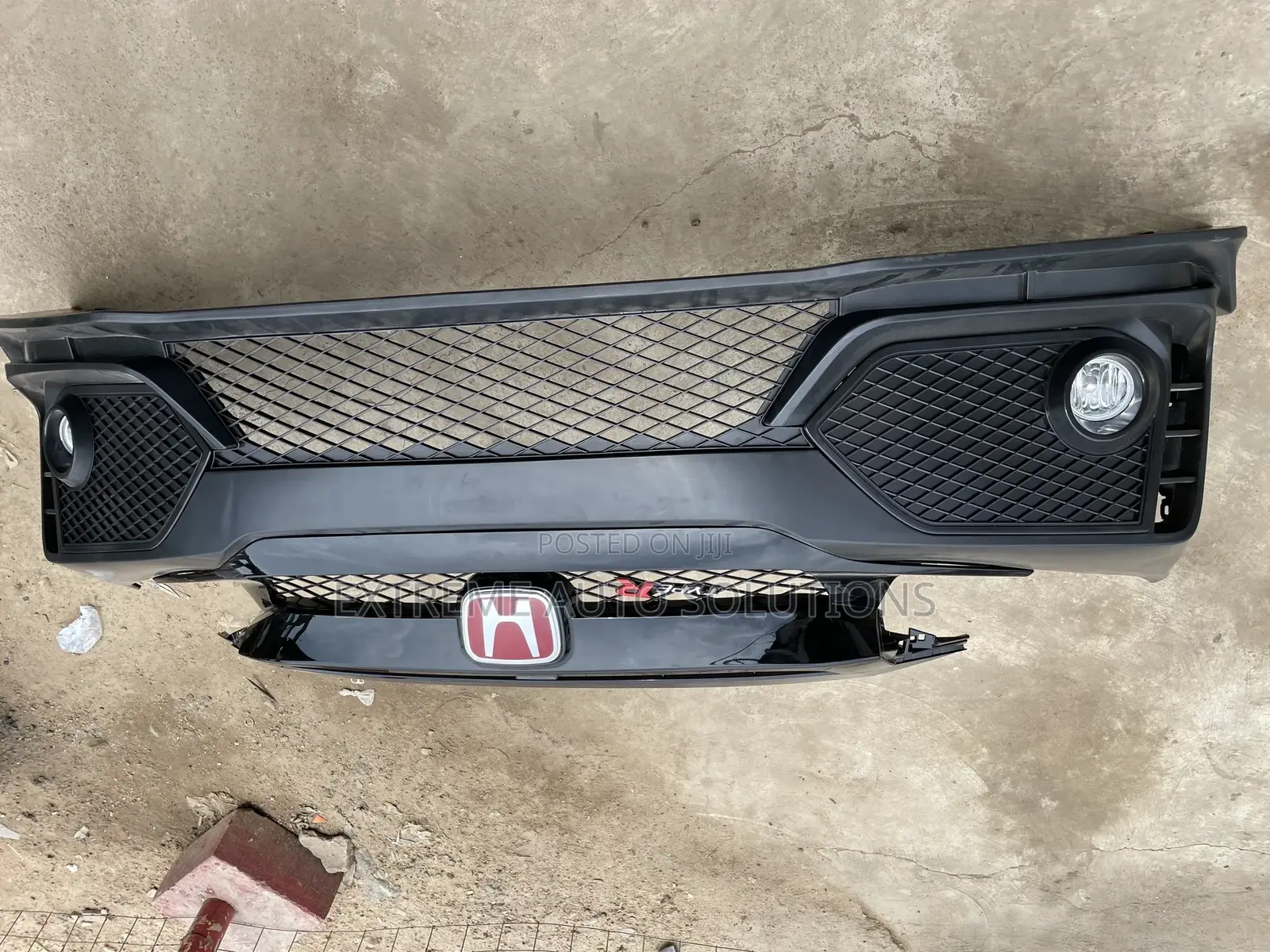 Honda Civic Type R Is a Series of Hatchback Bumper