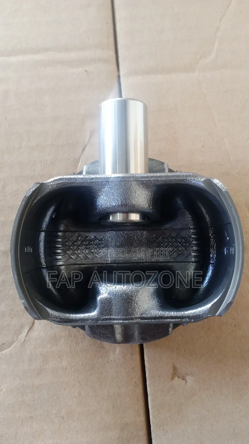 0660. Original Edge, Fusion Engine Pistons From USA. P5086